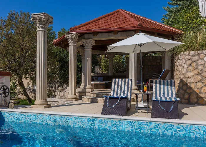 Apartman Charmantes Nur 700 Meter Zum Mit Meerblick, Pool, Bbq, Privatparkplatz Crikvenica