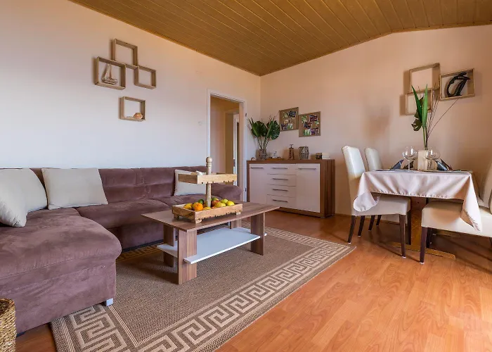 Apartman Charmantes Nur 700 Meter Zum Mit Meerblick, Pool, Bbq, Privatparkplatz