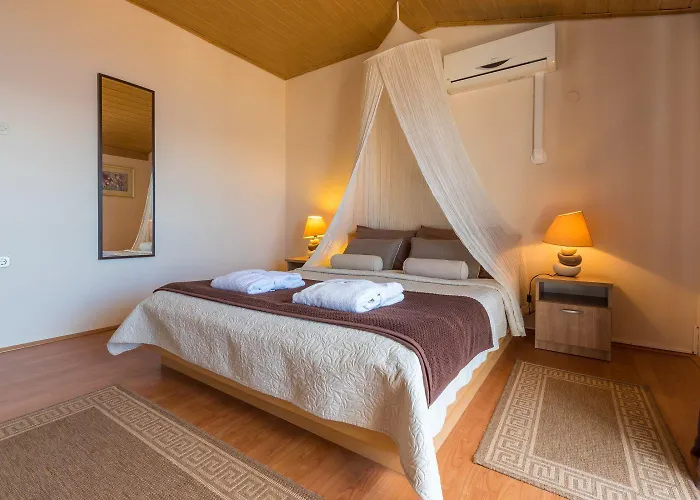 Apartman Charmantes Nur 700 Meter Zum Mit Meerblick, Pool, Bbq, Privatparkplatz *
