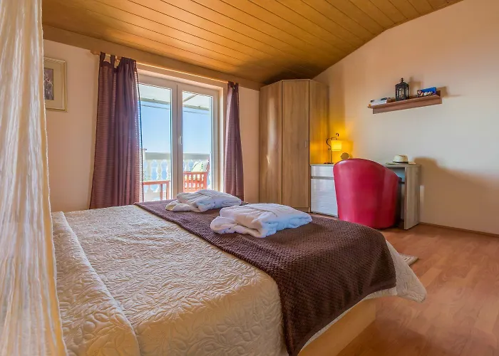 Apartman Charmantes Nur 700 Meter Zum Mit Meerblick, Pool, Bbq, Privatparkplatz